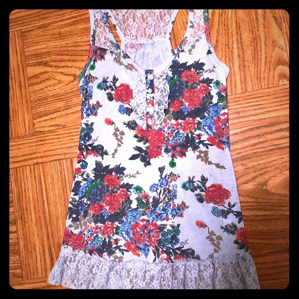 Lace & Floral Top NWOT